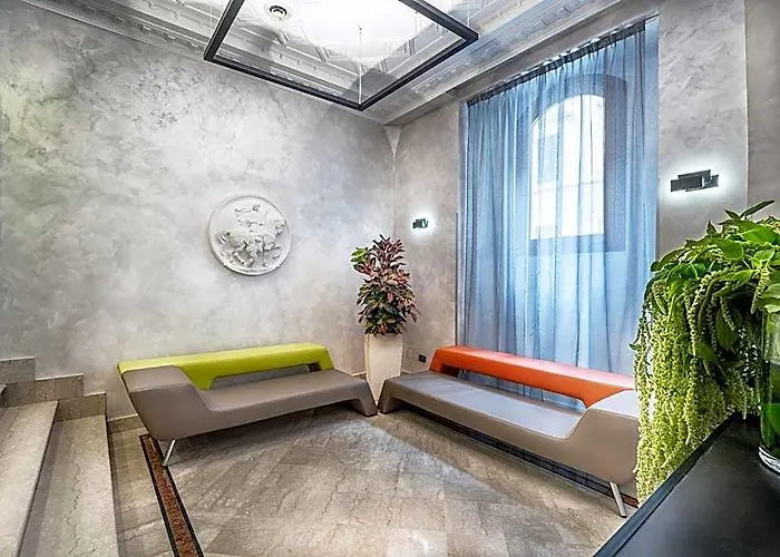 Varese Hotel